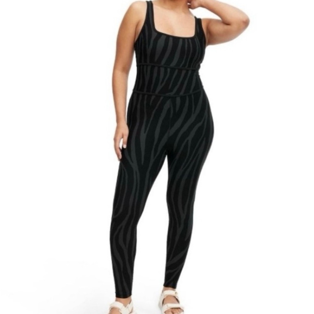 Diane von Furstenberg Target Zebra Print‎ Athletic Jumpsuit Black Grey XL
